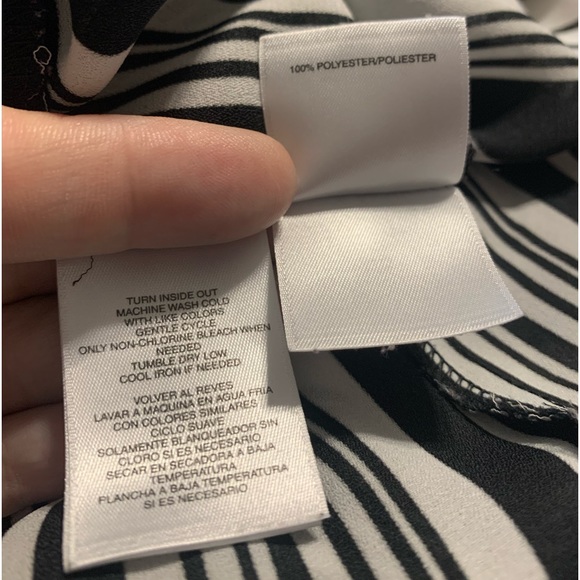 Jones Studio Oversized Blouse - Size Small - Picture 5 of 9